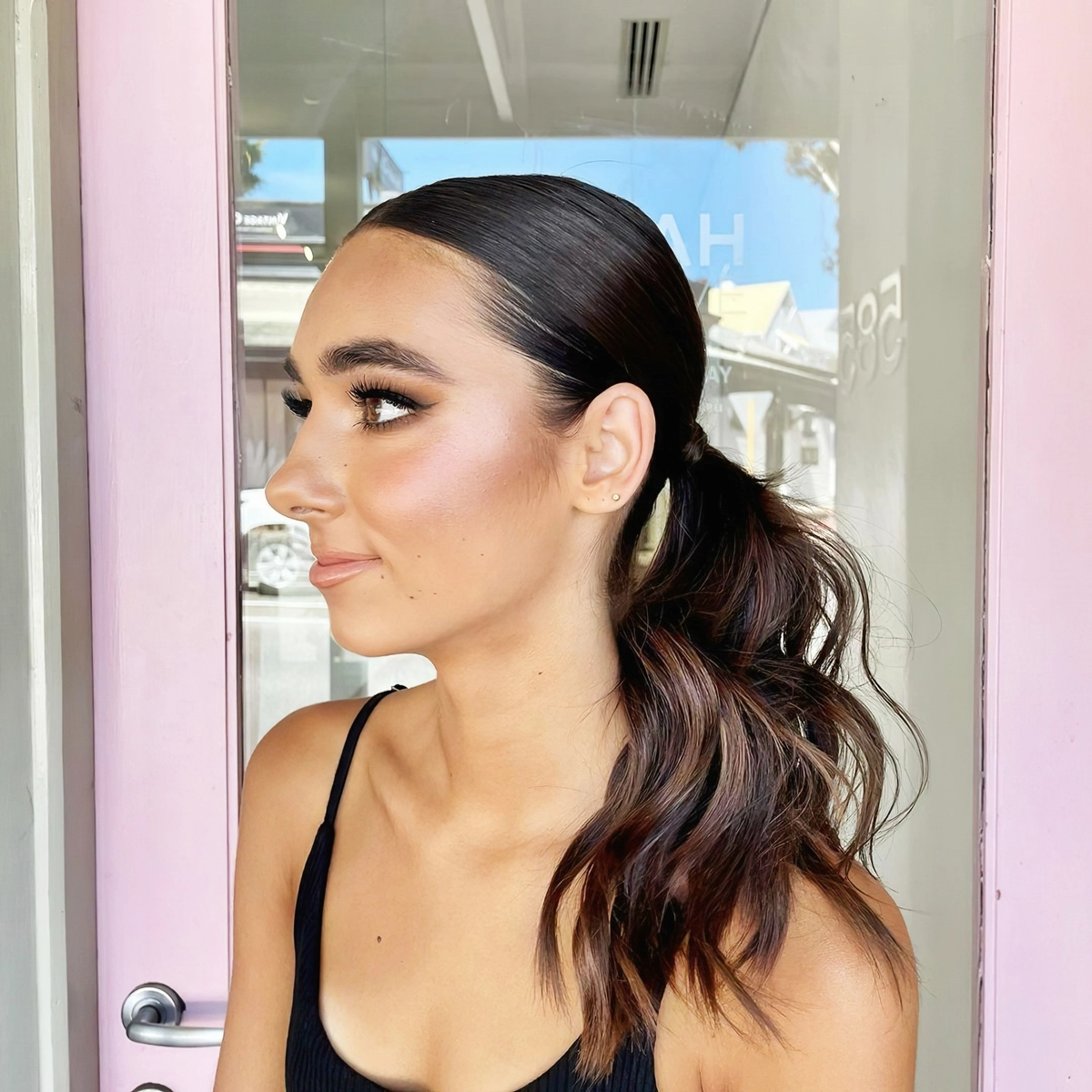 sleek frisur tiefer pony styling tipps hairbygabrielle crilly