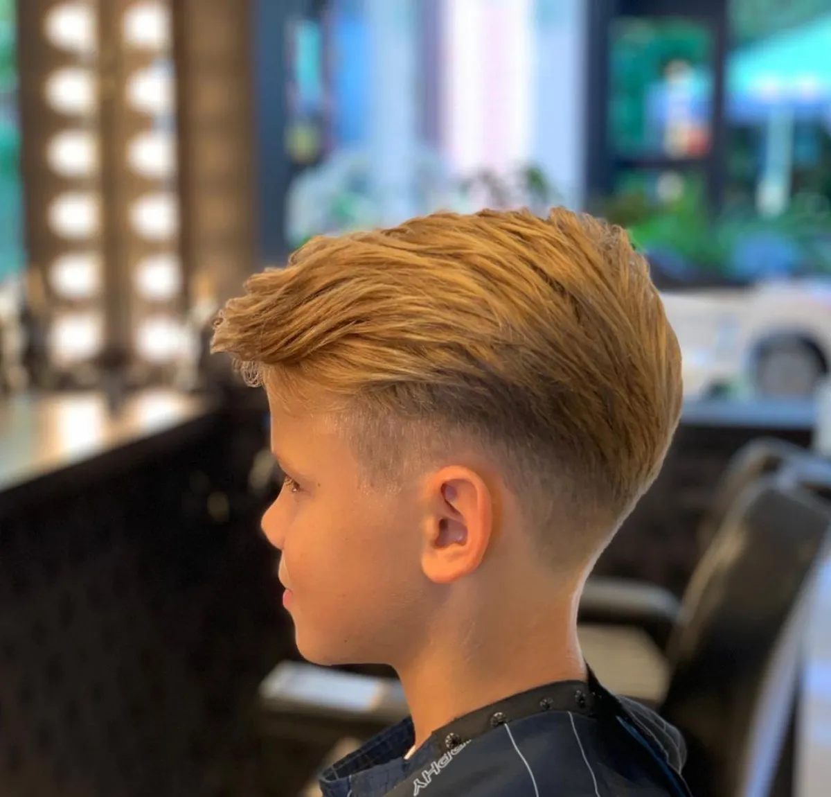 jungen frisuren trends 2024 low fade