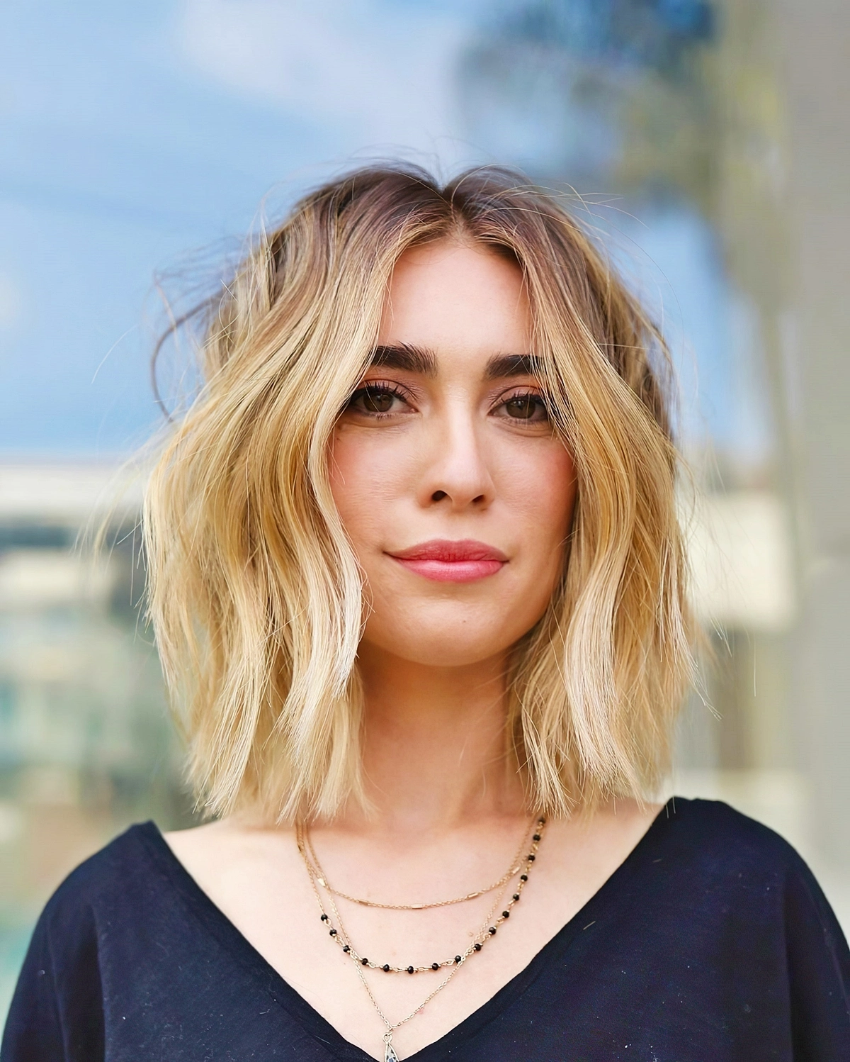 kurzhaarfrisur mit rundem gesicht shaggy bob ombre balayage trendige damenfrisuren die das gesicht verduennen hirohair