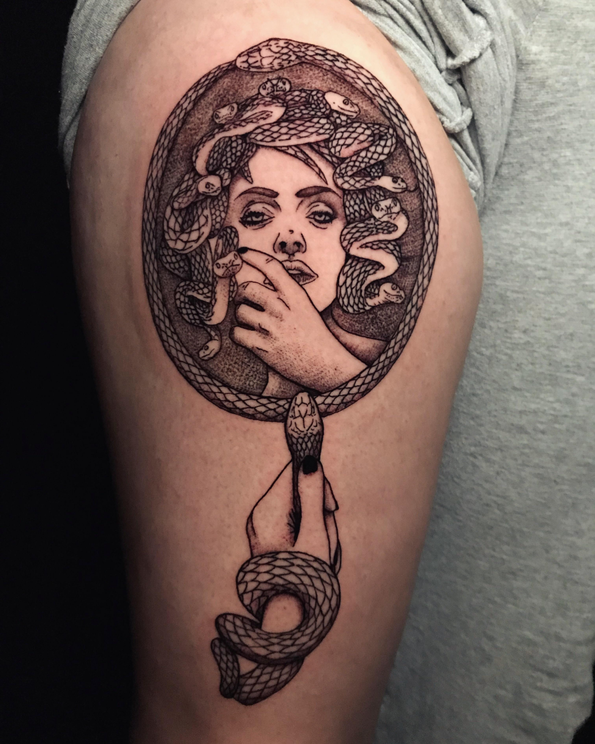 medusa und spiegel tattoo