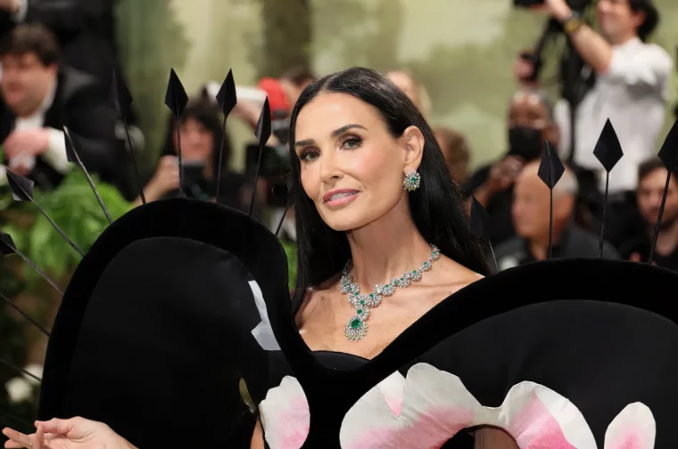 demi moore met gala 2024 naked makeup