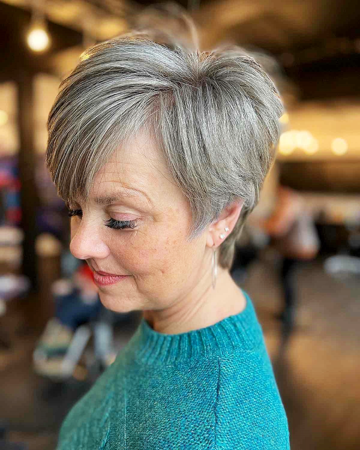 frisuren fuer duennes haar ab 60 long pixie cut graue haare vanityhairbellingham