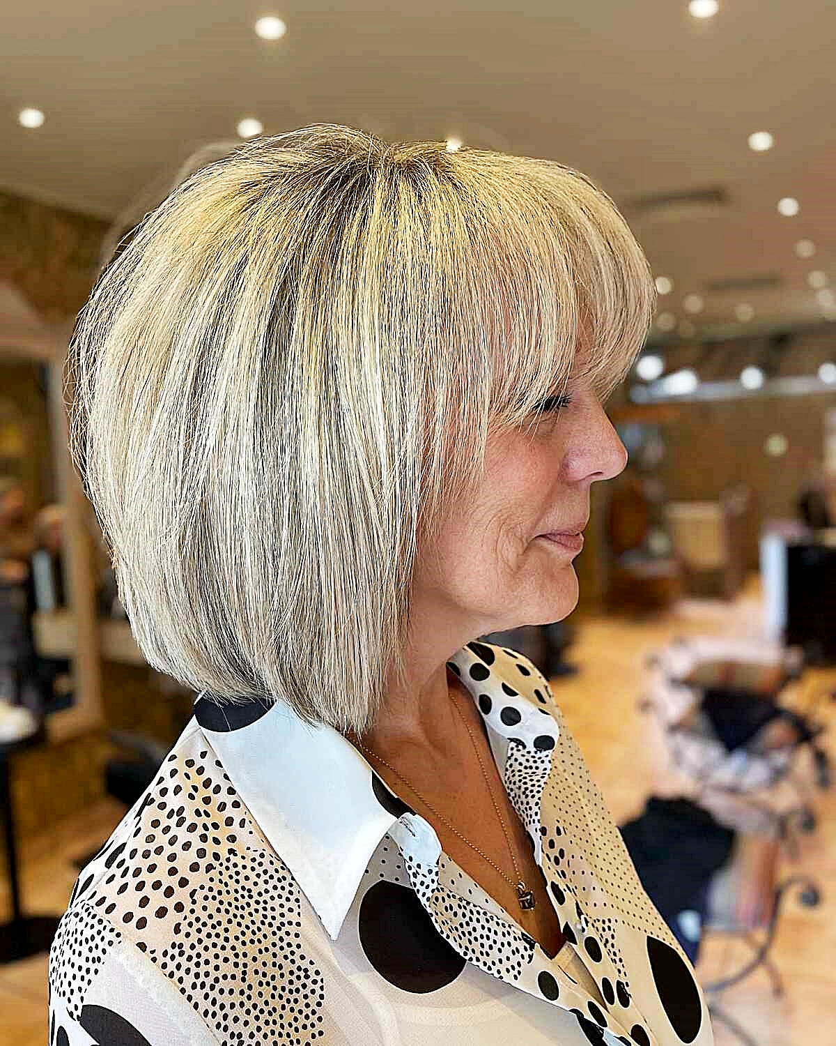 frisuren fuer dunnes haar ab 60 jahren bob mit ponzlong bob blonde haare