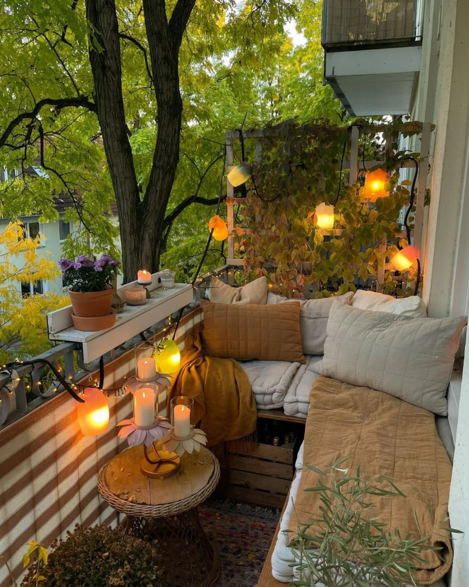 gemütlicher balkon mit pflegeleichten balkonpflanzen.jfif