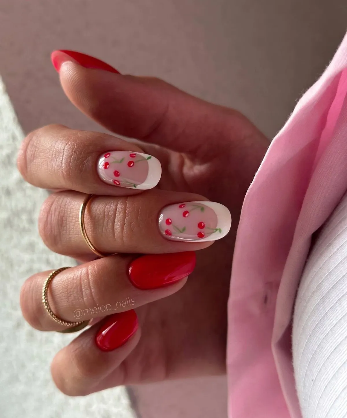 fruit nails french manicure mit kleinen kirschen