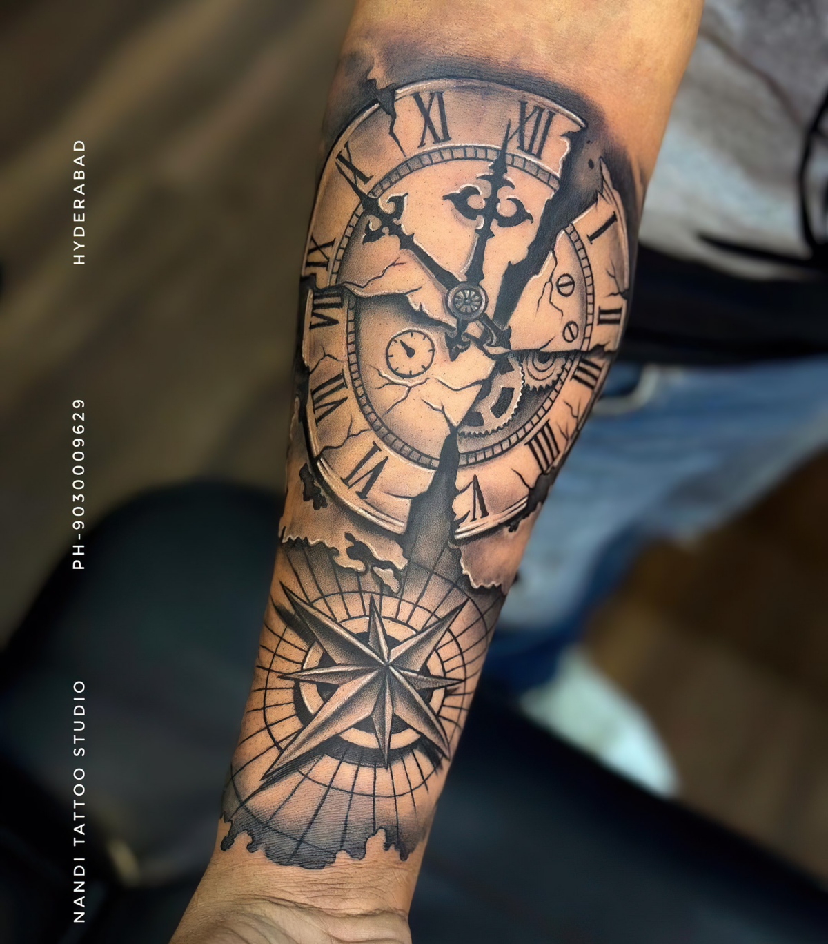 tattoo uhr des lebens mit kompass nanditattoos