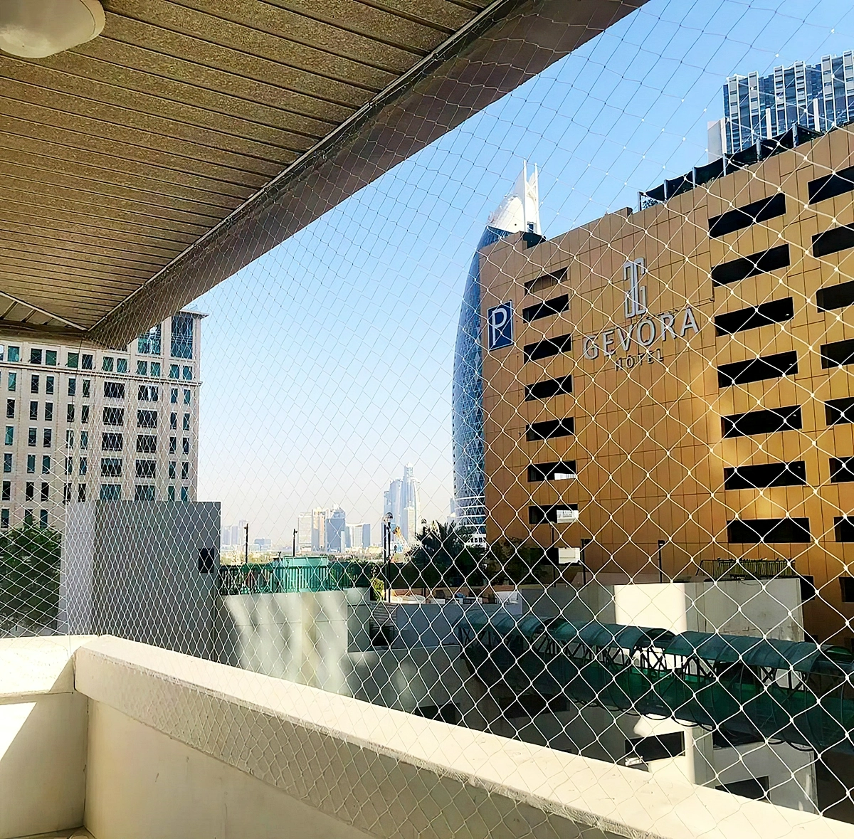 katzennetz balkon ohne bohren balkonnetz installation 