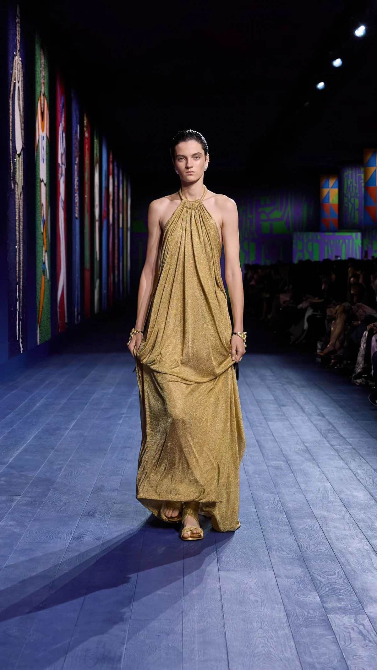 mode der antiken welt bei dior haute couture fashion show paris fashion week