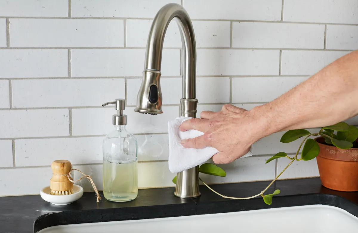 waschbecken putzen verkalkungen weg bekommen