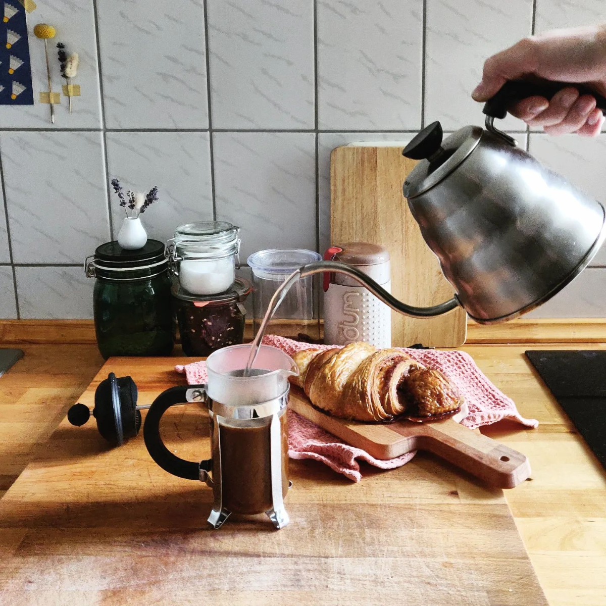 kaffee und franzbrötchen