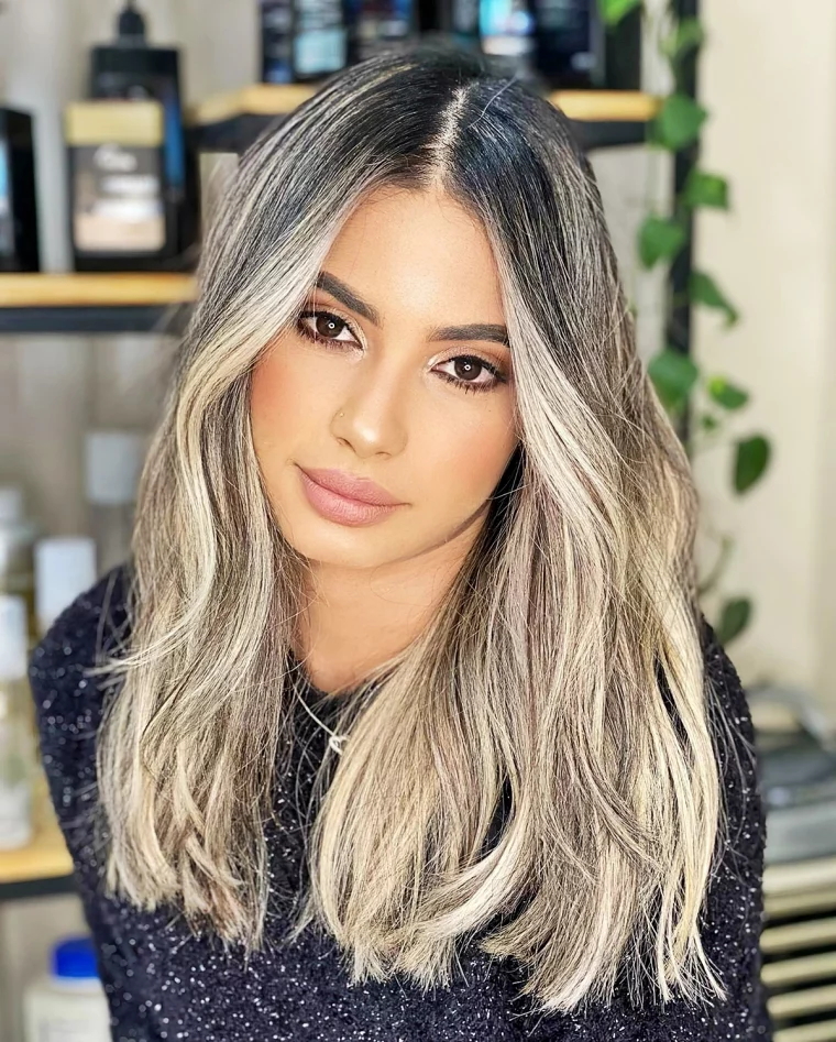 blond braun haare mittellanger schnitt strahnen vorne nicolasbeautystudio