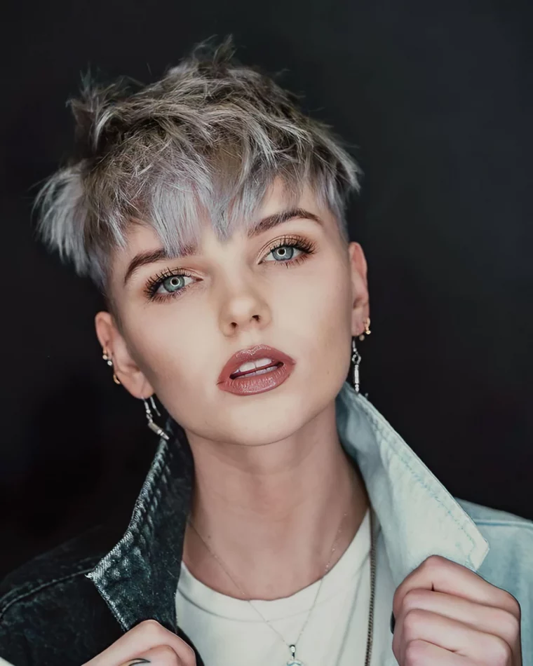 kurzhaarschnitt mit fransigem pony und deckhaar short hair sweethearts