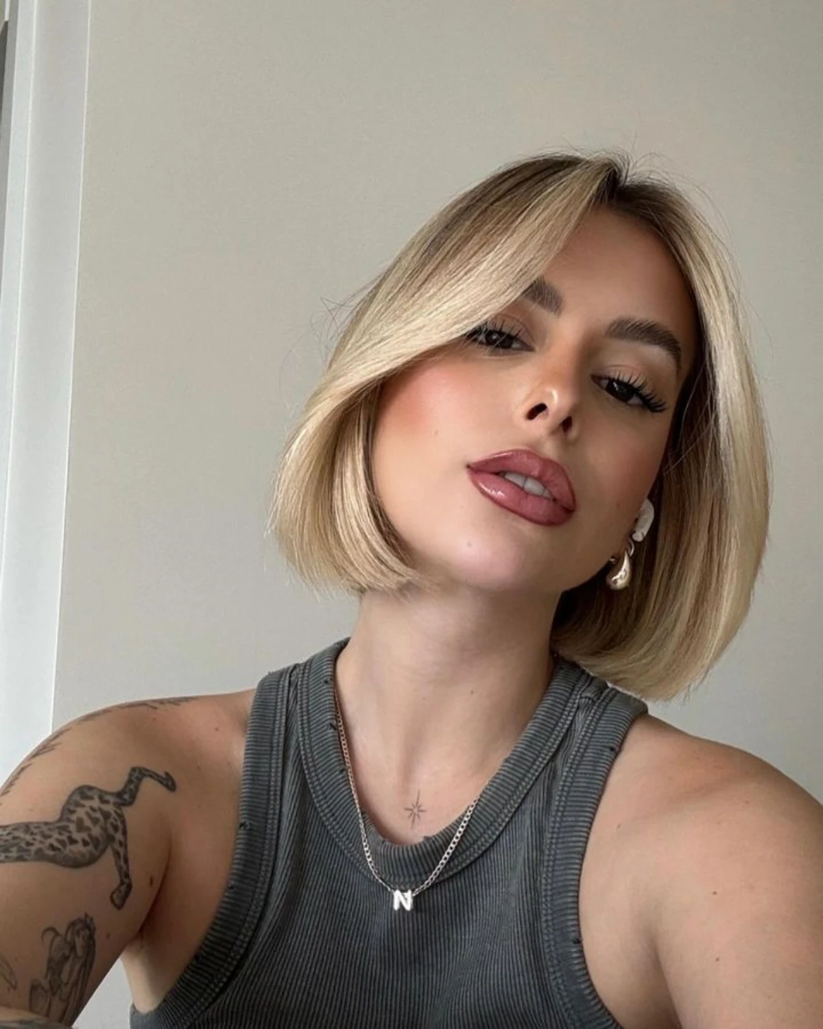 sleek bob zeitlose frisuren nicolezancanella