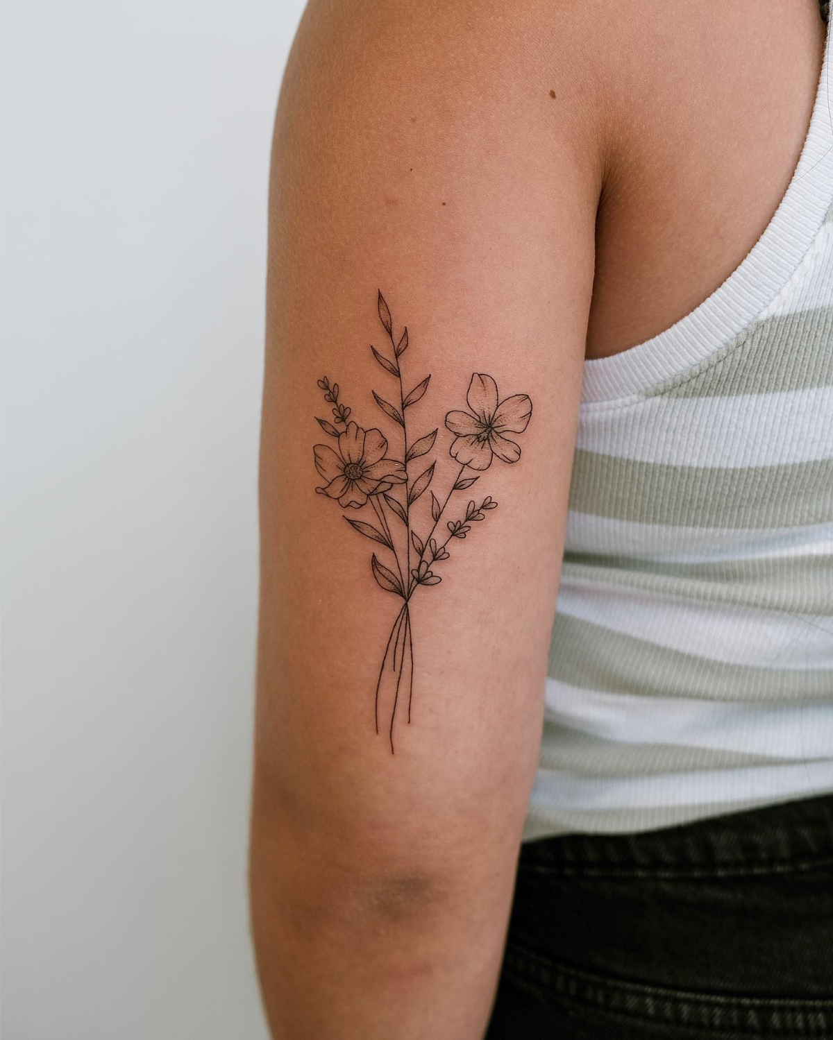 tattoo kindern widmen geburtsblume