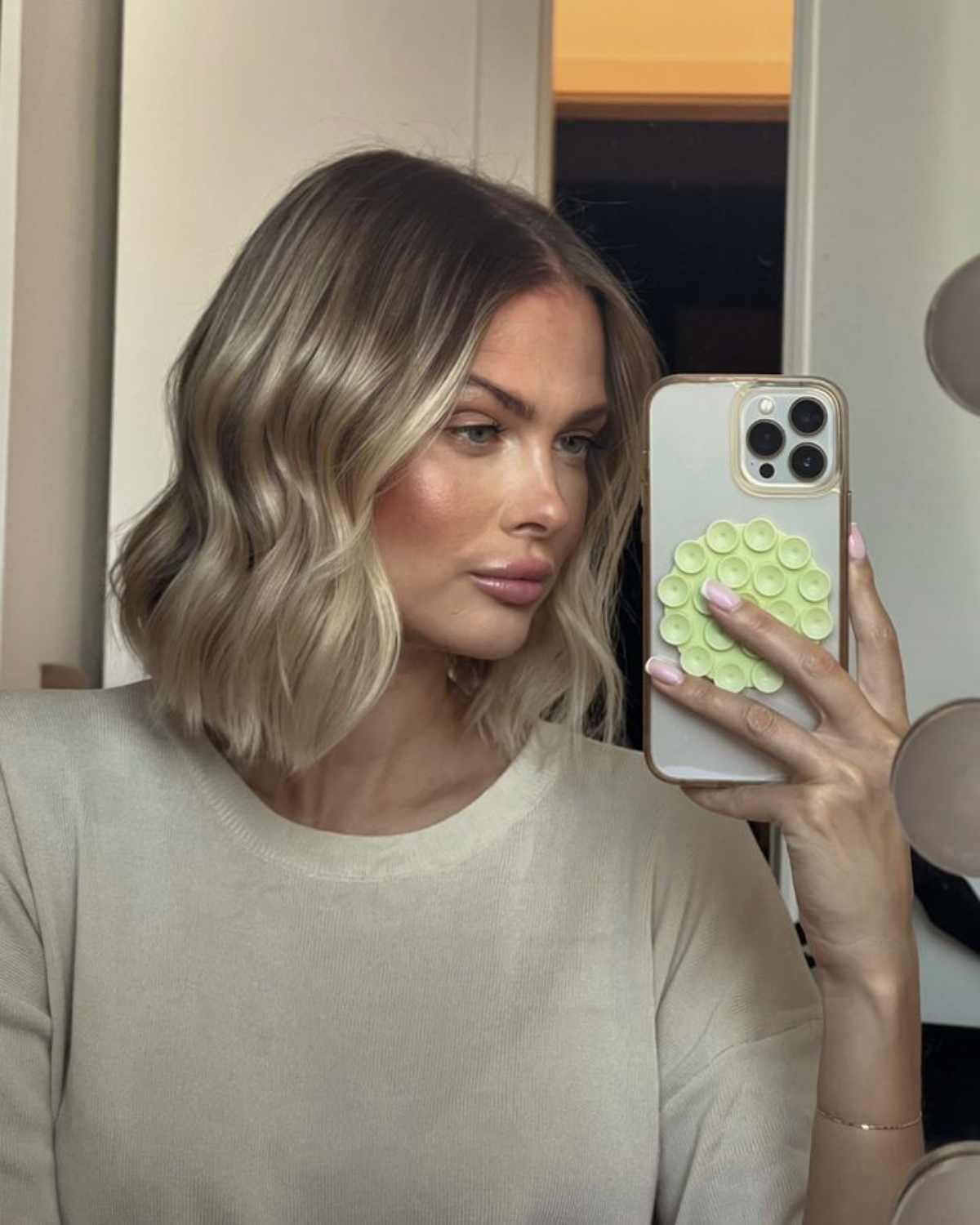 butterblond haarfarben trends im herbst 2024