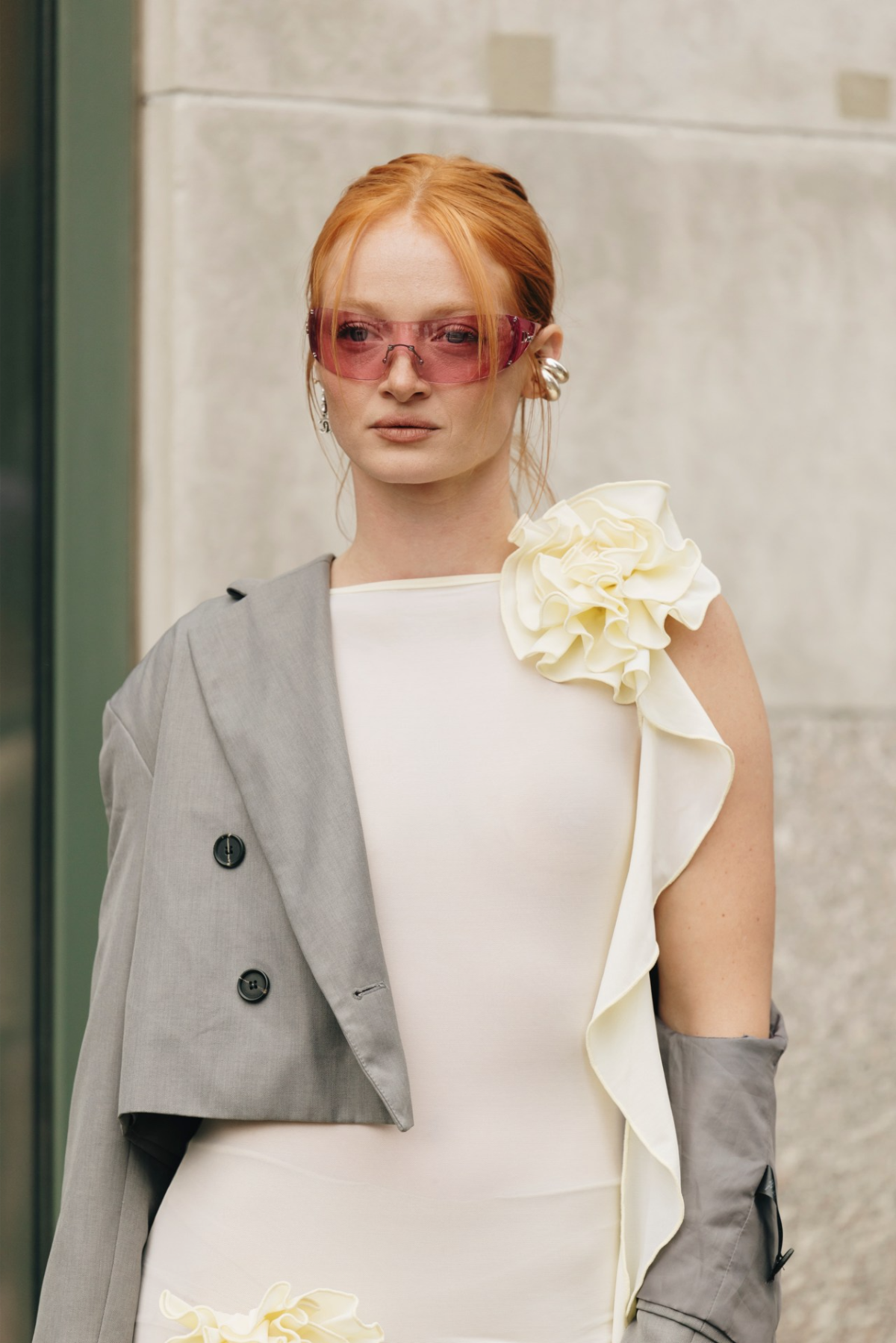 streetstyle auf der new yorker fashion week 2024 amber haarfarbe