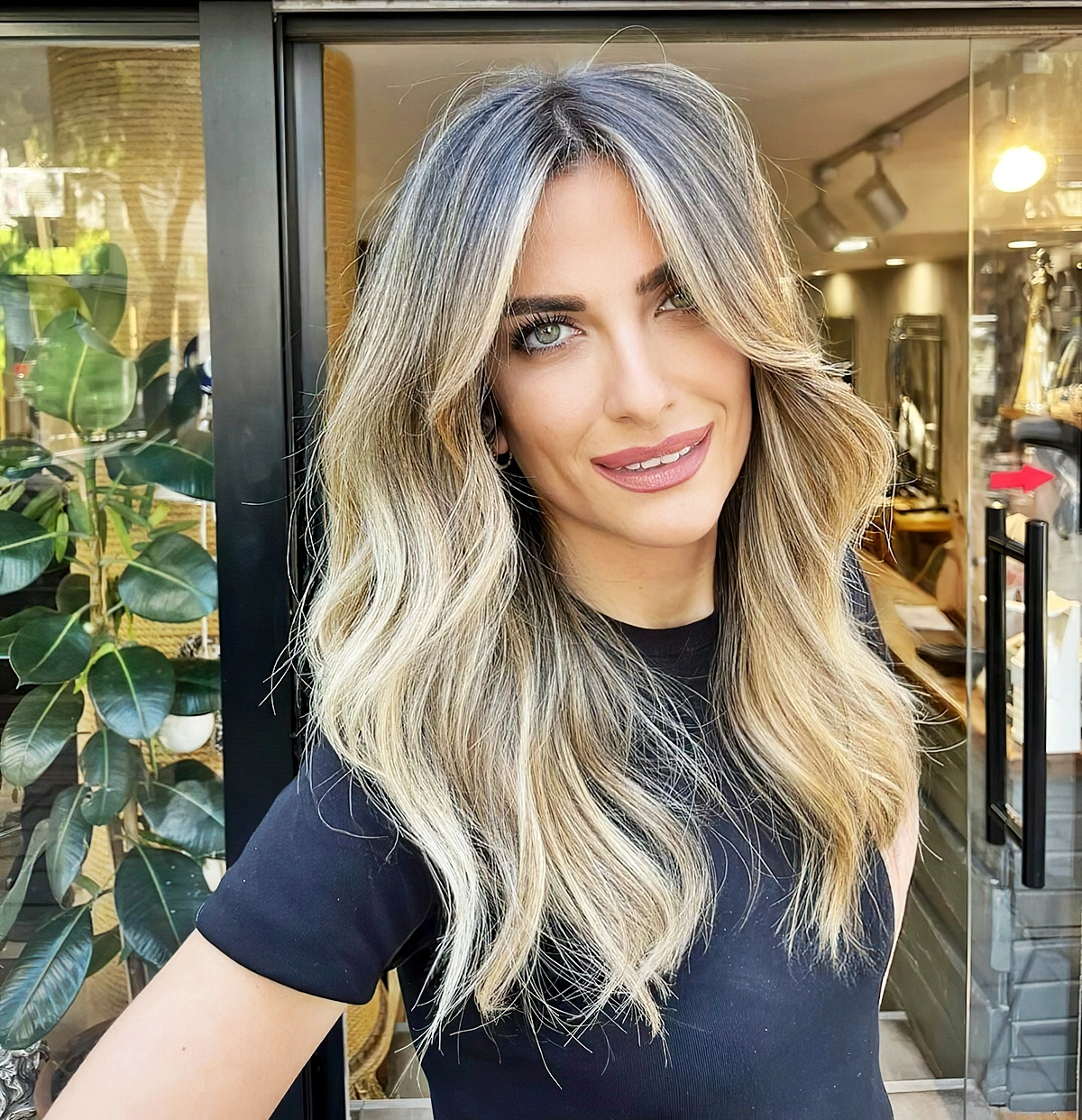 balayage blond dunkelblonde haare mit hellen strahnen deniz keskinb