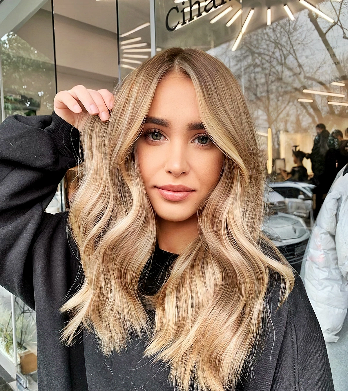 balayage dunkelblond haarfarben 2024 trendige farben haare 