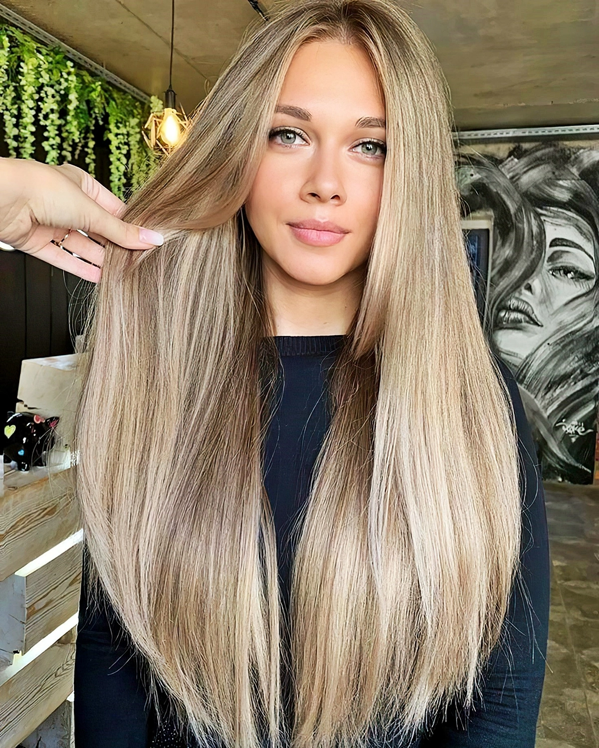 balayage dunkelblond lange glatte vlonde haare haarfarben trends herbst 2024