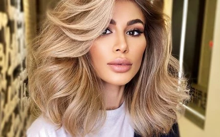 balayage kurze haare volumen bob mitpony dunkler ansatz blonde strahnen 2024 alexandrmaslovsky