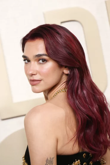 dua lipa neue frisur 2024 herbst trendige haarfarbe (1)