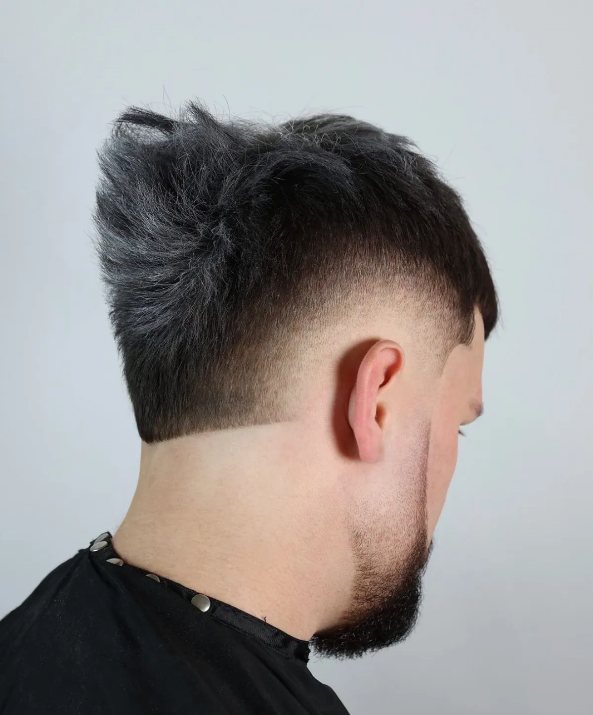 fading cut haarschnitt 2025 trend männer low fade