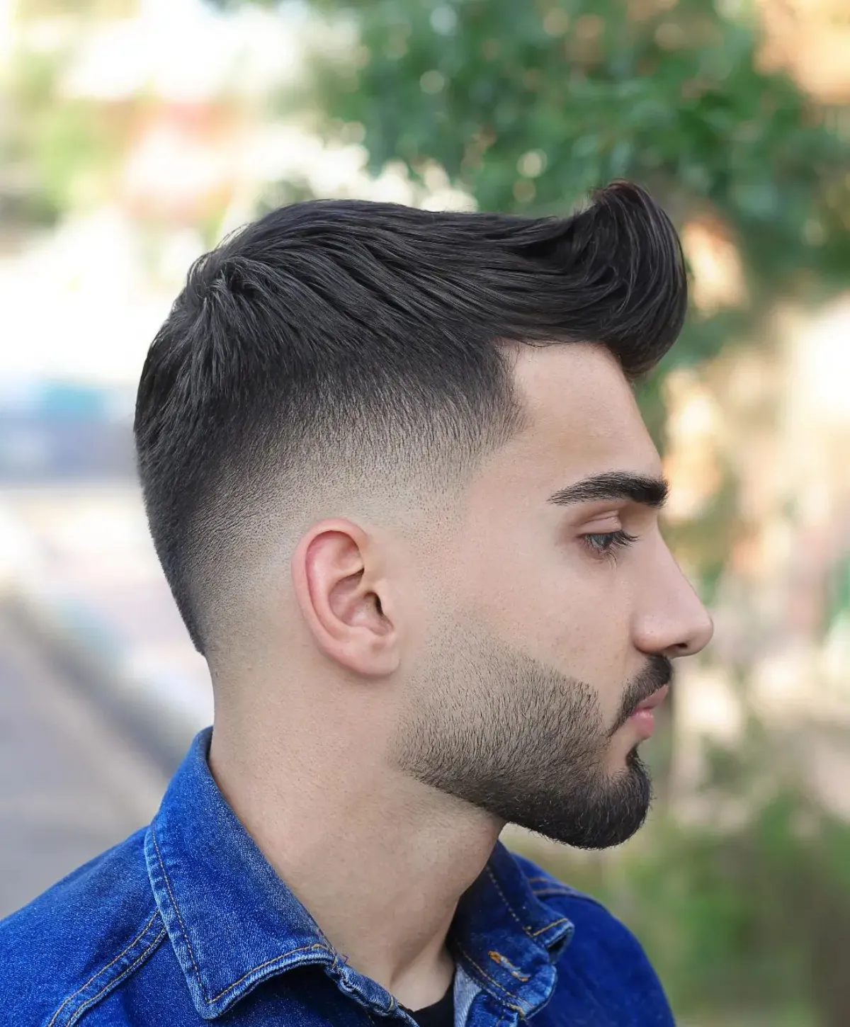 fading cut mid fade pompadour haarschnitt