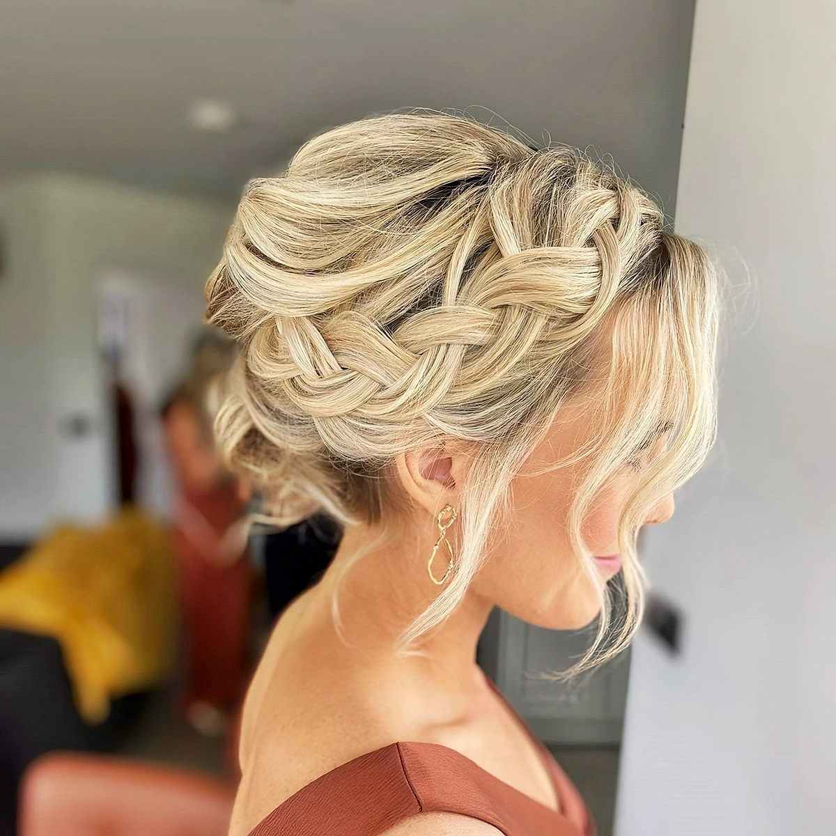 frisuren fuer kurze haare kurze haare hochstecken ideen elegant laessige frisur mit zopf bridalbyhoneybee