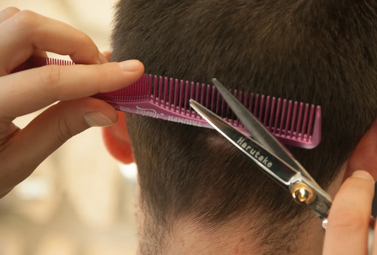 gesunde haare bei männern haarwachstum fördern