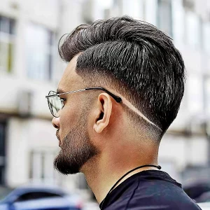 low fade cut trendige frisuren fuer maenner mituebergang bodiabarber