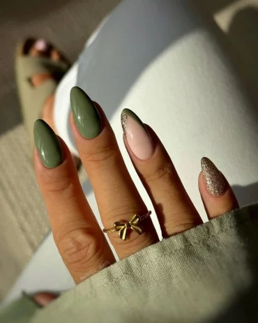 mokka gruene naegel trendmanikueren 2024 herbst monika  nails