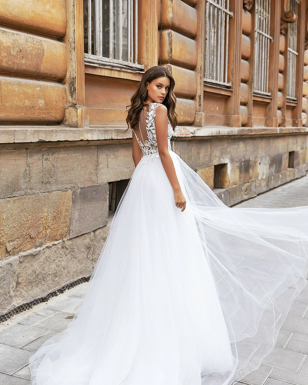 prinzessin kleid hochzeit brautkleid mit rock aus tuell brautmode 2025 