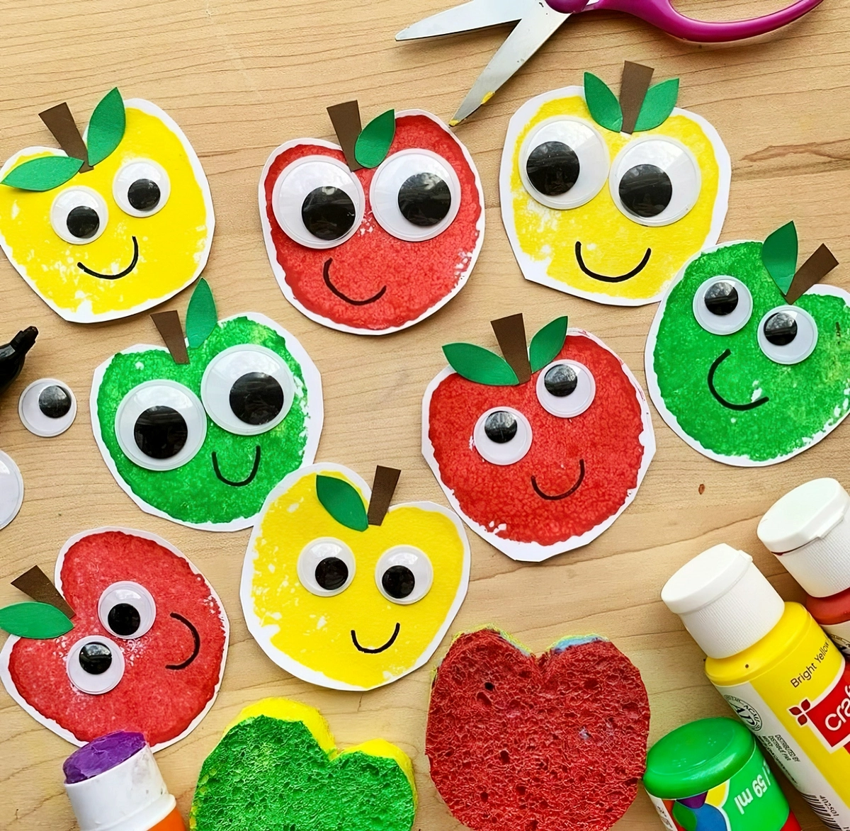 basteln fuer den kindergeburtstag mit kleinkindern fruechte obst aepfel simplycraftykids