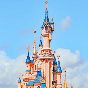 disneyland paris iphone wallpaper disney schloss