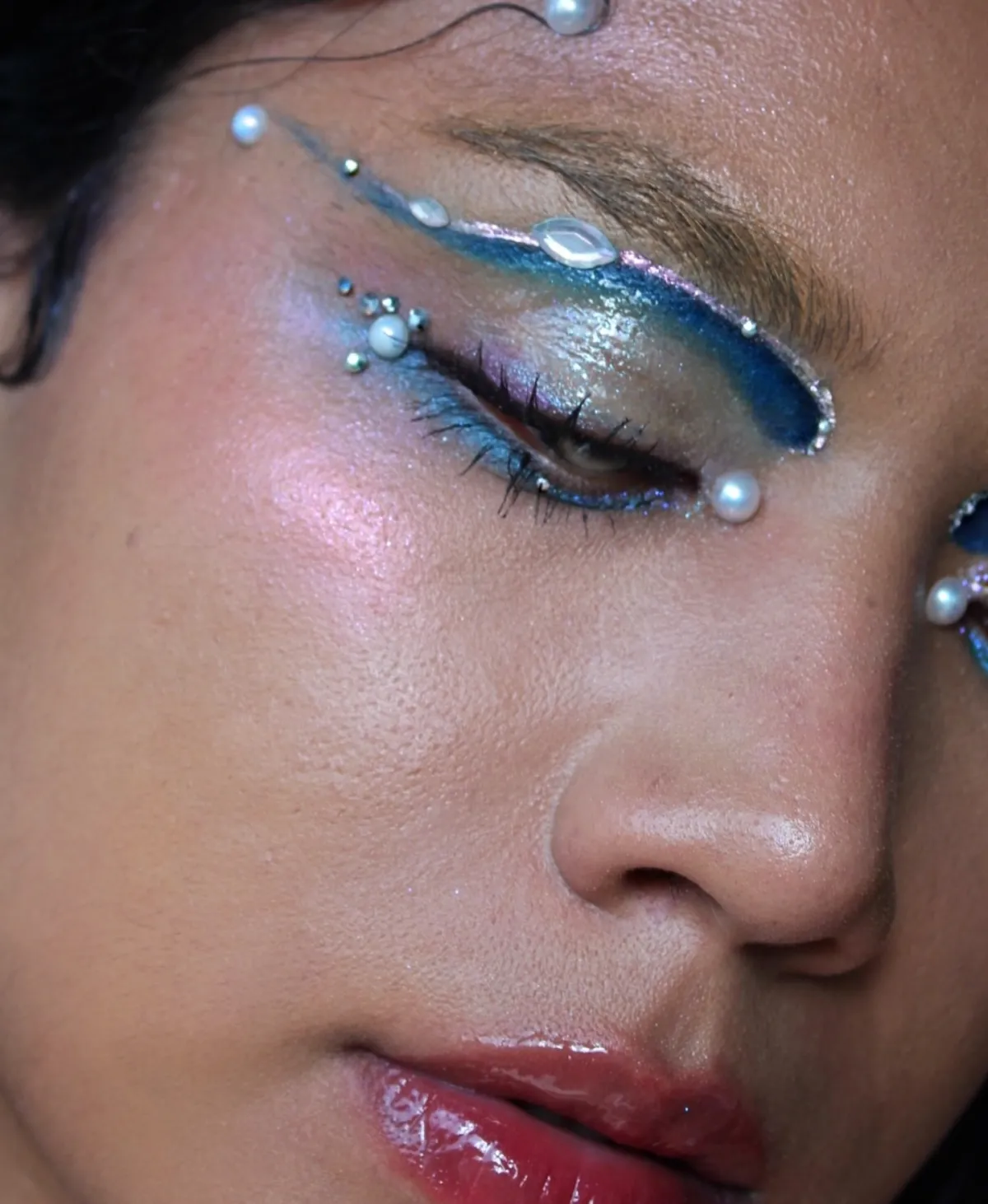 halloween augen make up mermaid mit perlen