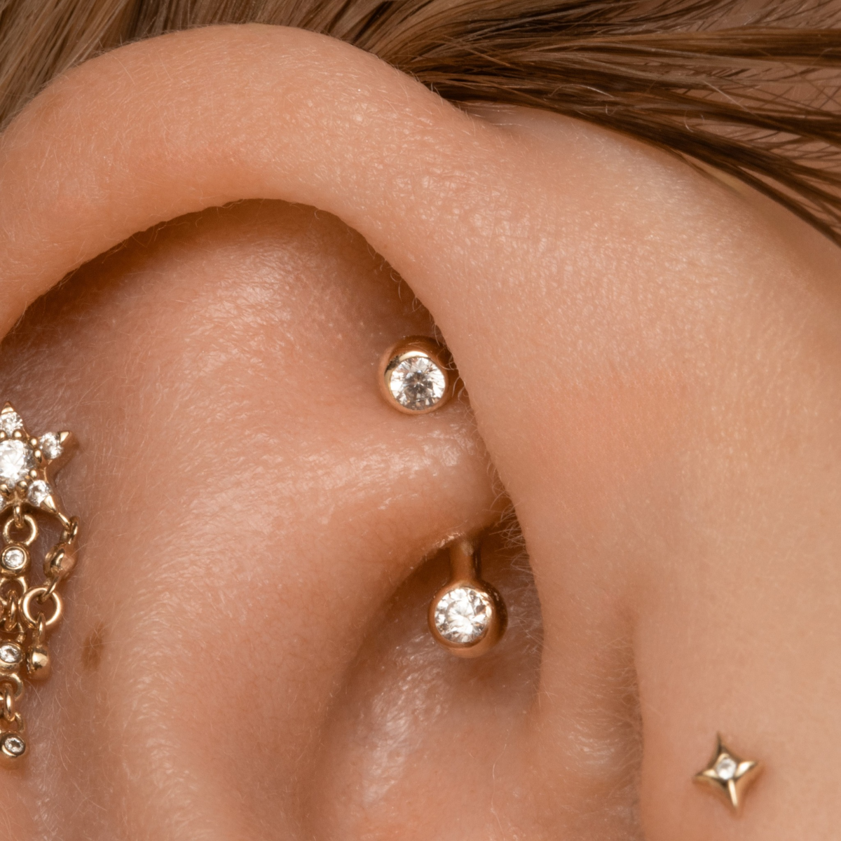 goldenes rook piercing mit kugeln