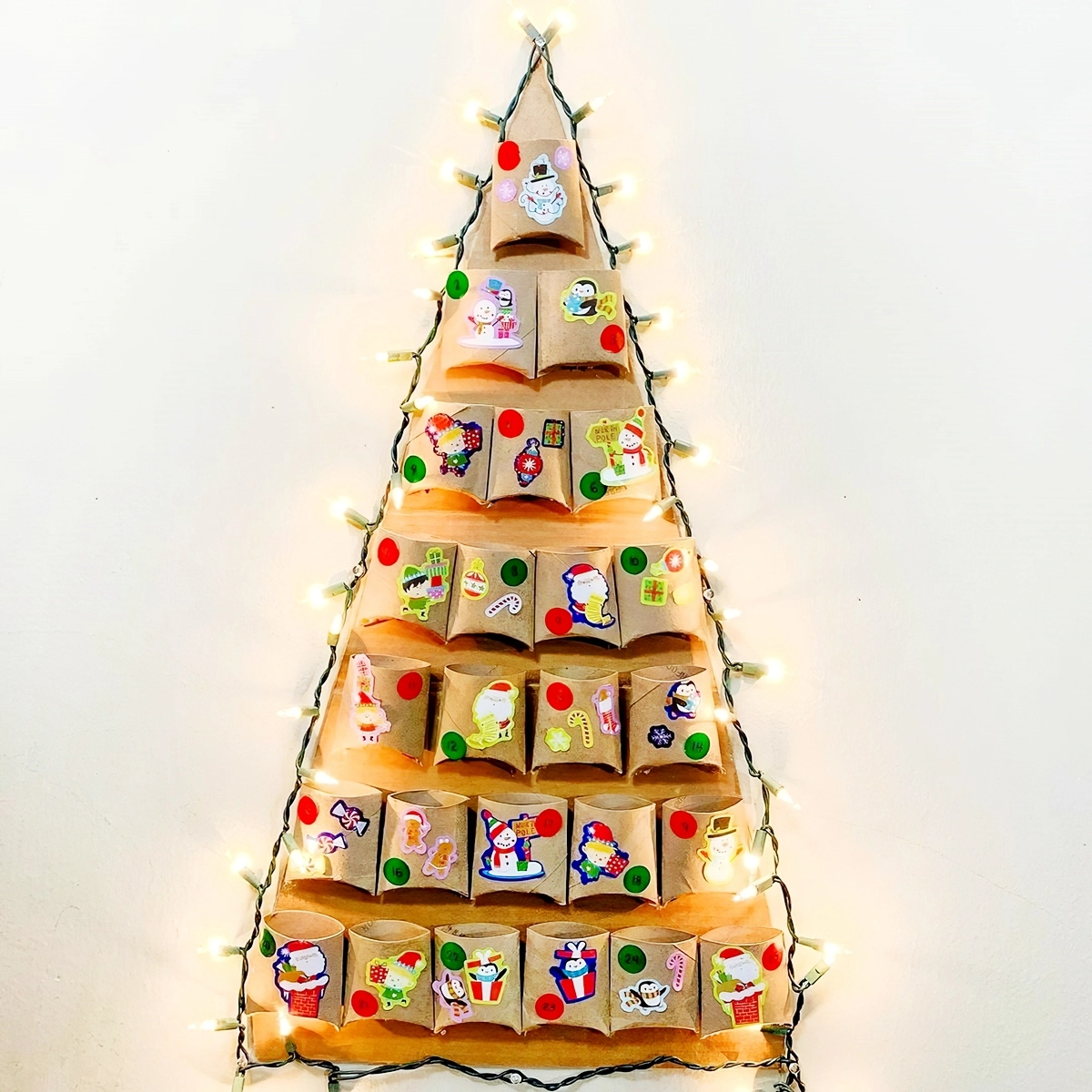 adventskalender basteln mit kindern kalender weihanchtsbaum aus papier twotolove bairantwins