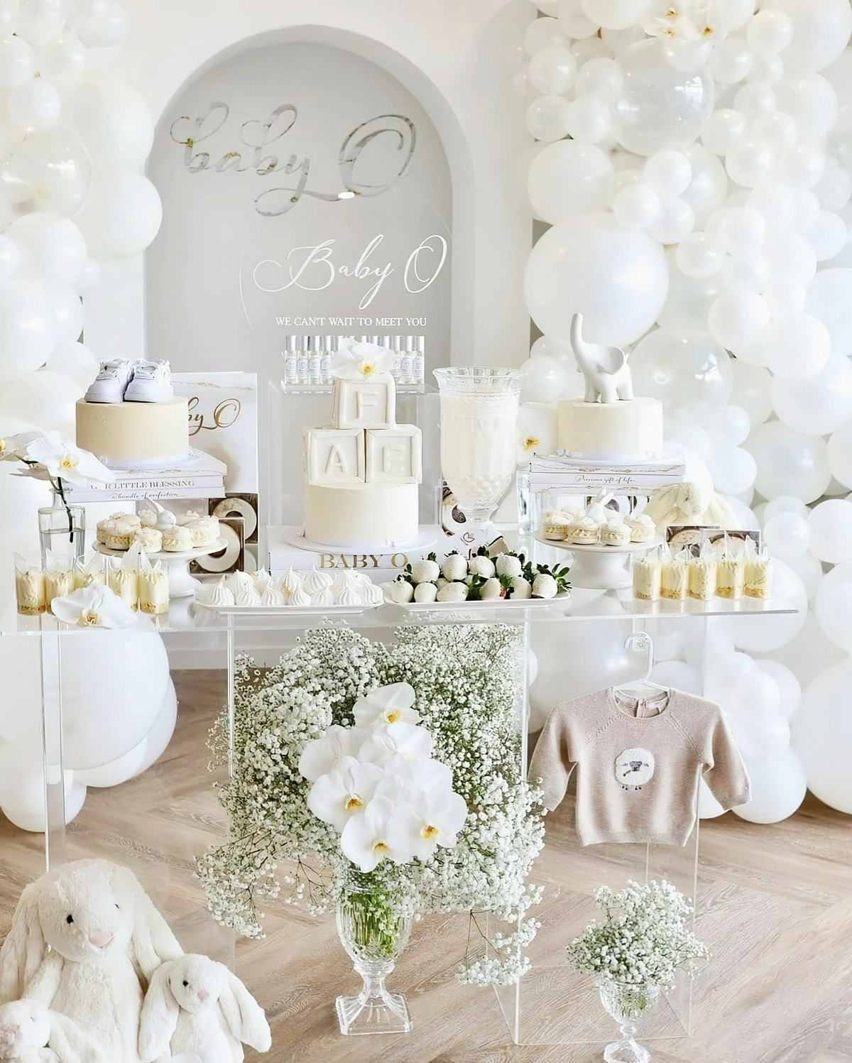 baby party deko in weiss partydeko ideen babyshowerceleb