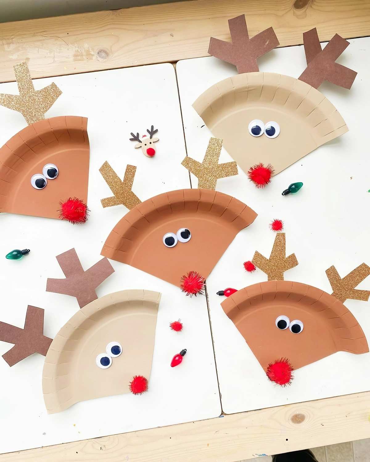 basteln weihnachten kinder 4 jahre hirsche selber machen aus papiertellern abcdeelearning