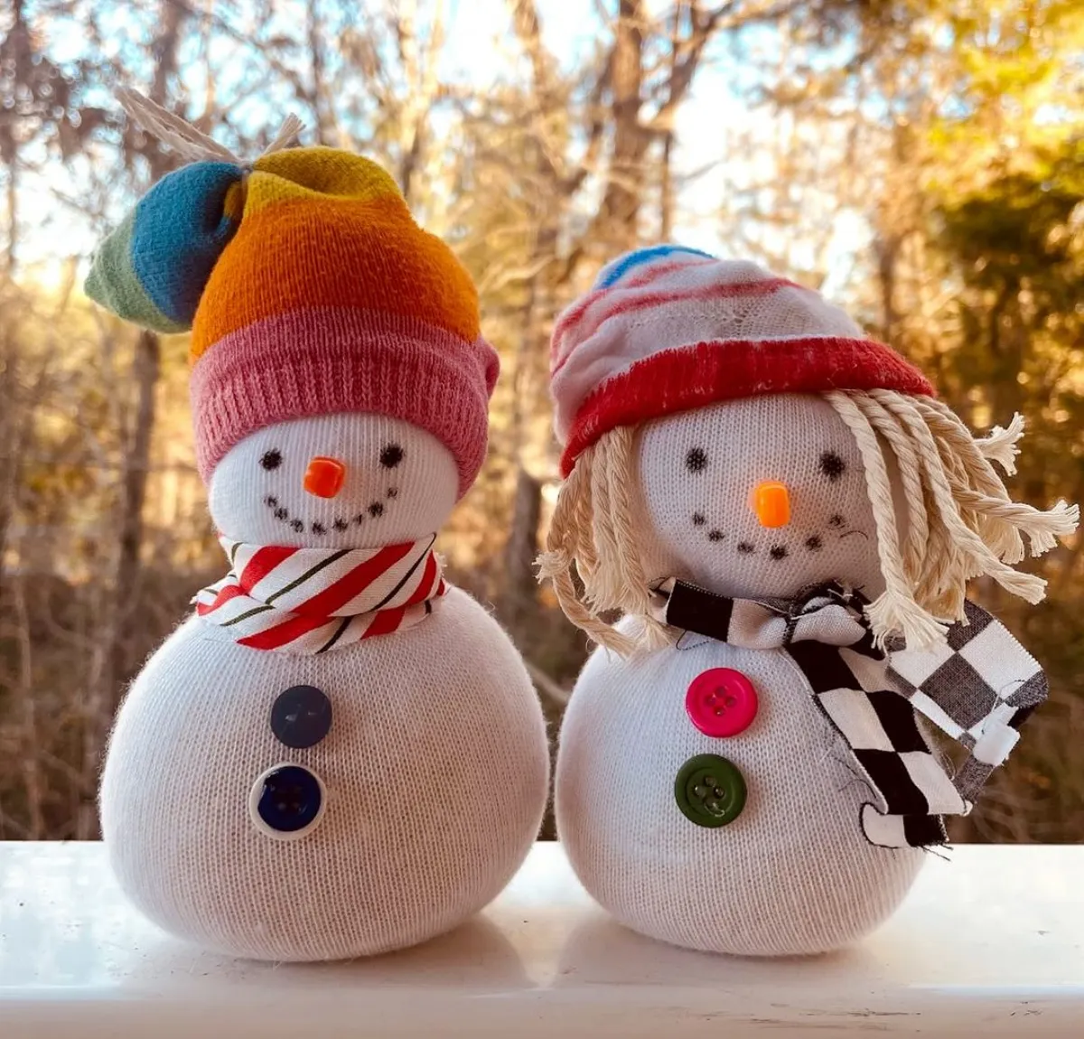 diy socken schneemänner weihnachtsdeko ideen für kinder