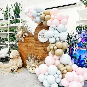 gender reveal party deko ideen moderne deko herz azs holz dekoriert mit ballons plantsbypost.localei