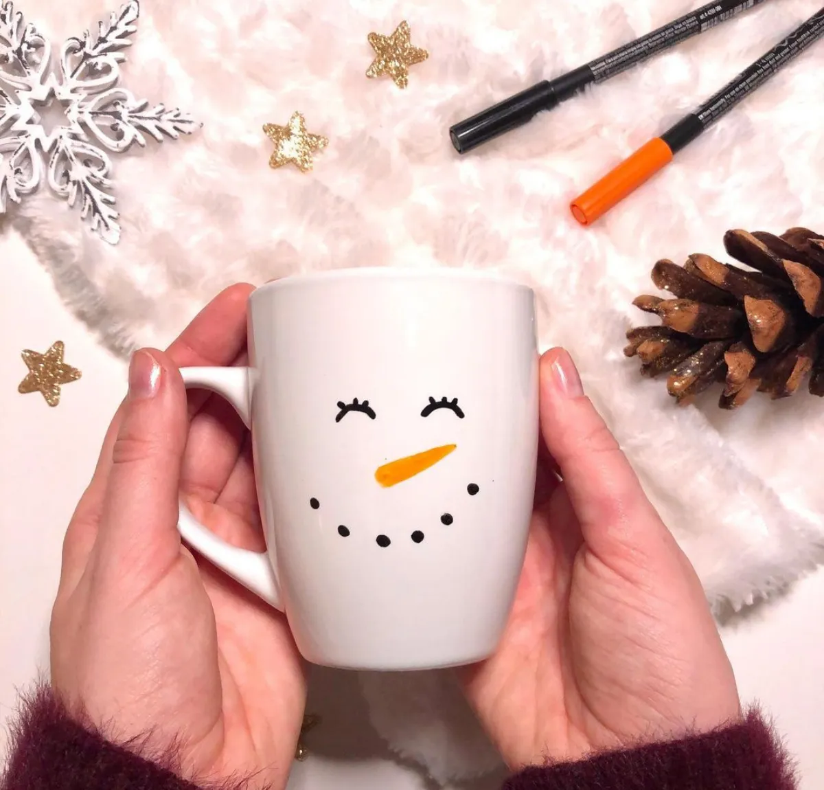 ideen für kleine geschenke zu weihnachten schneemann tasse selbst bemalen