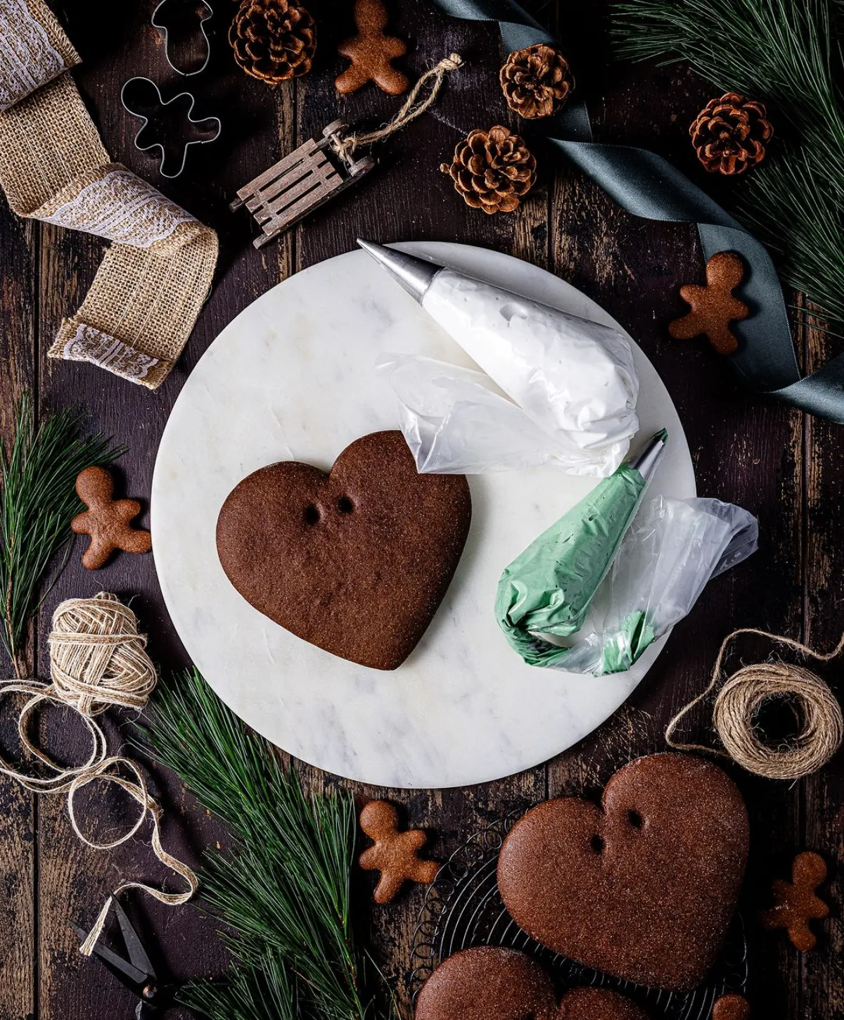 lebkuchen herzen zu weihnachten schenken selbst dekorieren