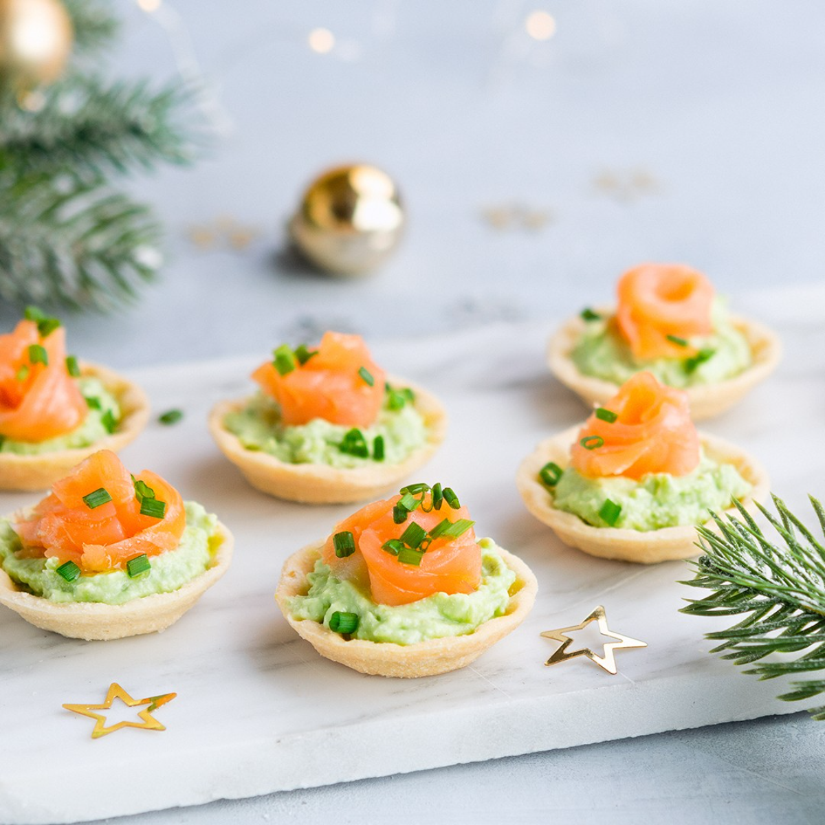 häppchen mit avocado & lachs