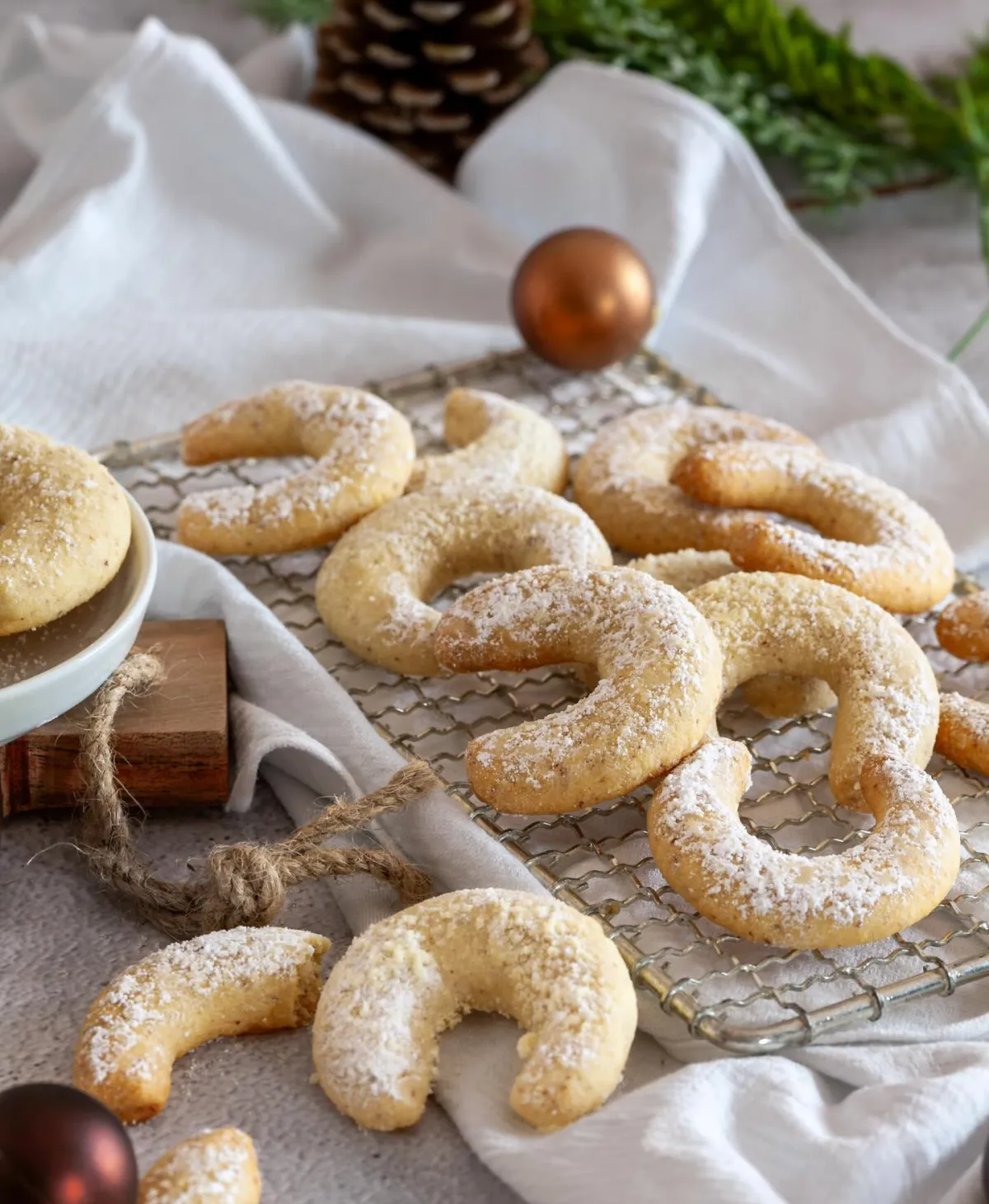 einfache weihnachtsplätzchen rezept vanillekipferl halbmond form