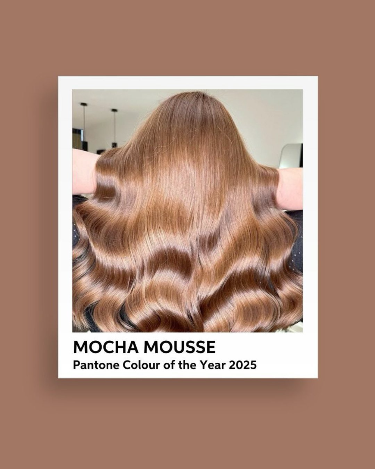 farbe des jahres 2025 mocha mousse in frisuren