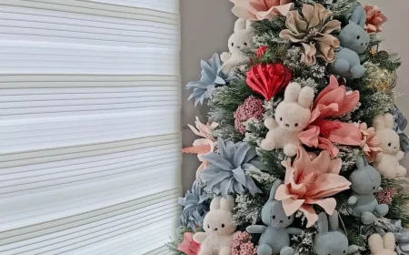 weihanchtsbaum im kinderzimmer mit hasen und blumen