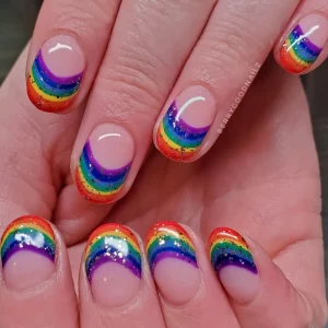 french nails regenbogen design kurze nägel