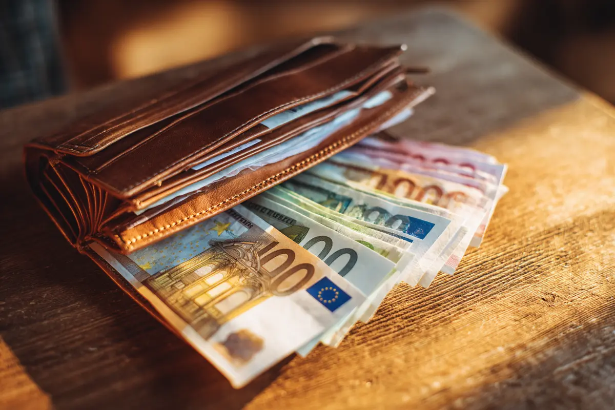 banknoten sortiert psychologie sieht 4 merkmale bei ihnen 2