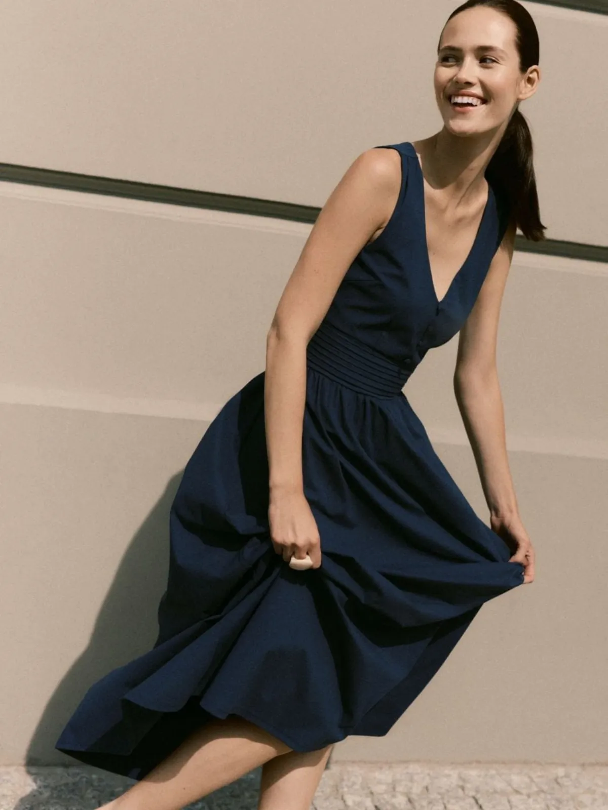 das midikleid – stilvoll und vielseitig